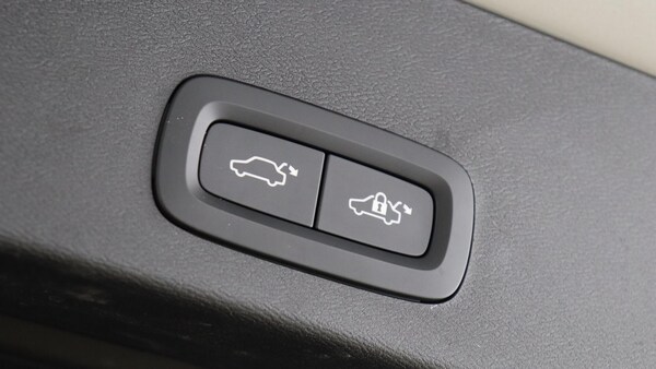 Used Volvo XC40 2024 for sale - 75507376: Photo 35