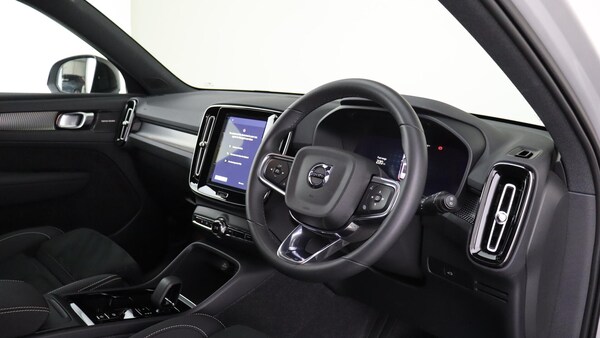 Used Volvo XC40 2024 for sale - 75507376: Photo 4