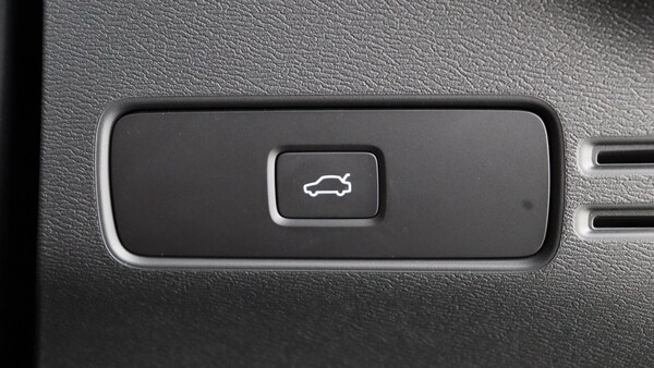 Used Volvo XC40 2024 for sale - 75507376: Photo 50