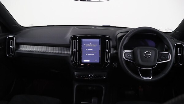 Used Volvo XC40 2024 for sale - 75507376: Photo 5