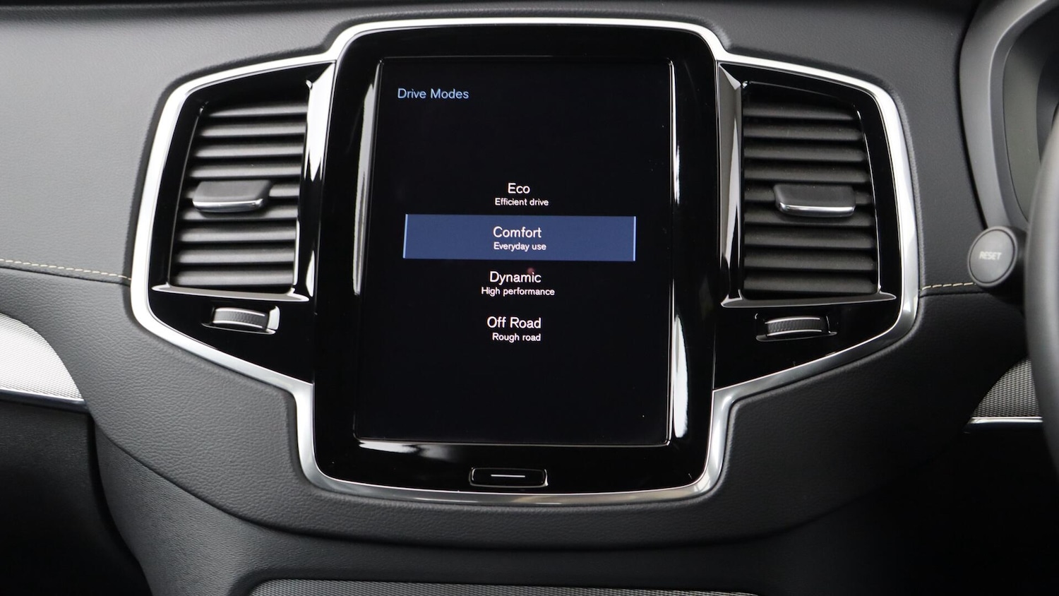 Used Volvo XC90 2022 for sale - 76071998: Photo 33
