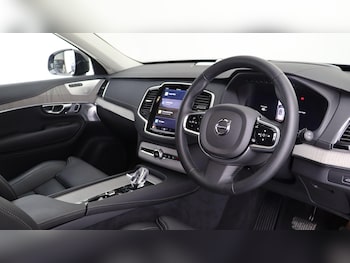 Used Volvo XC90 2024 for sale - 75601567: Photo