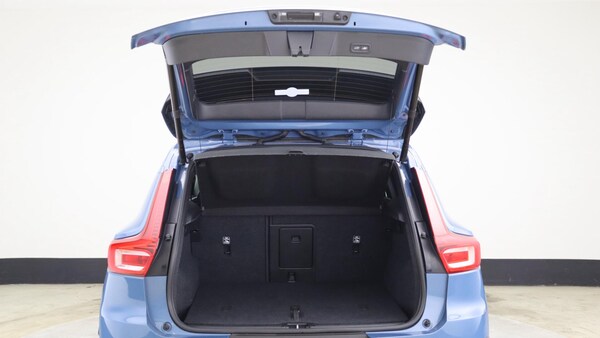 Used Volvo XC40 2025 for sale - 76189919: Photo 13