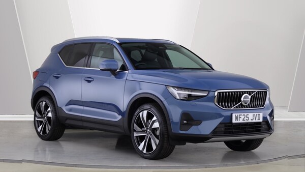 Used Volvo XC40 2025 for sale - 76189919: Photo 1