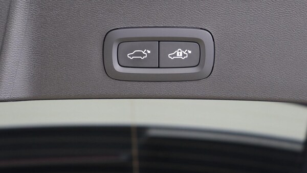 Used Volvo XC40 2025 for sale - 76189919: Photo 34