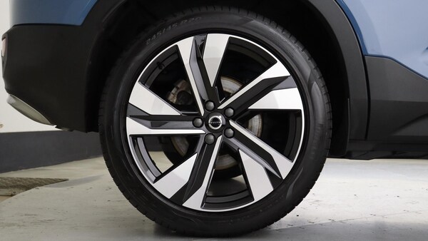 Used Volvo XC40 2025 for sale - 76189919: Photo 9