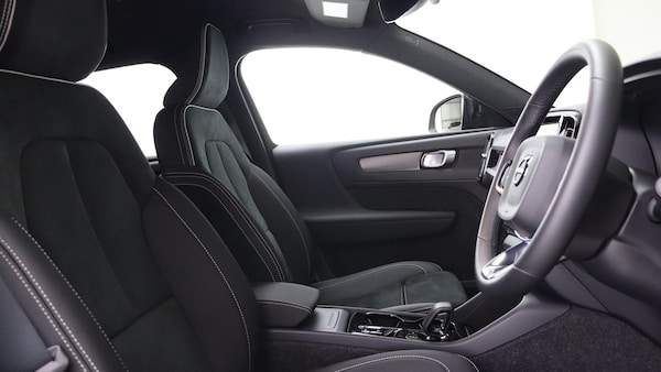 Used Volvo XC40 2025 for sale - 76284249: Photo 14