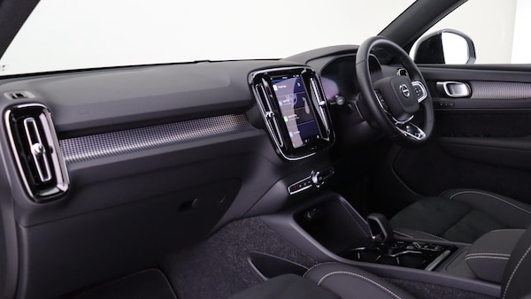 Used Volvo XC40 2025 for sale - 76284249: Photo 15