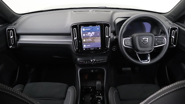 Used Volvo XC40 2025 for sale - 76284249: Photo 5