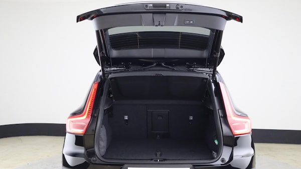 Used Volvo XC40 2025 for sale - 76283664: Photo 13