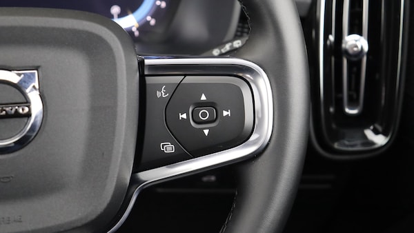 Used Volvo XC40 2025 for sale - 76283664: Photo 21