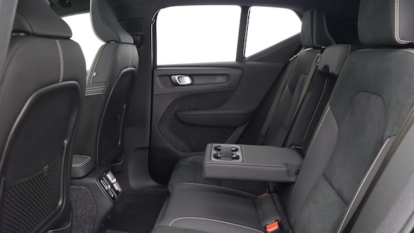 Used Volvo XC40 2025 for sale - 76283664: Photo 32