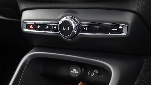 Used Volvo XC40 2025 for sale - 76283664: Photo 39