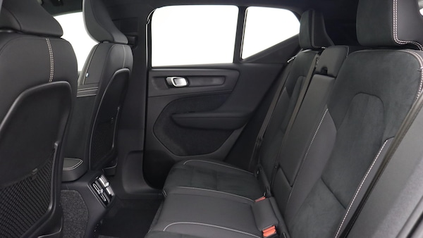 Used Volvo XC40 2025 for sale - 76283664: Photo 46