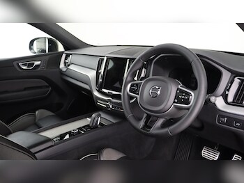 Used Volvo XC60 2021 for sale - 76188471: Photo 4