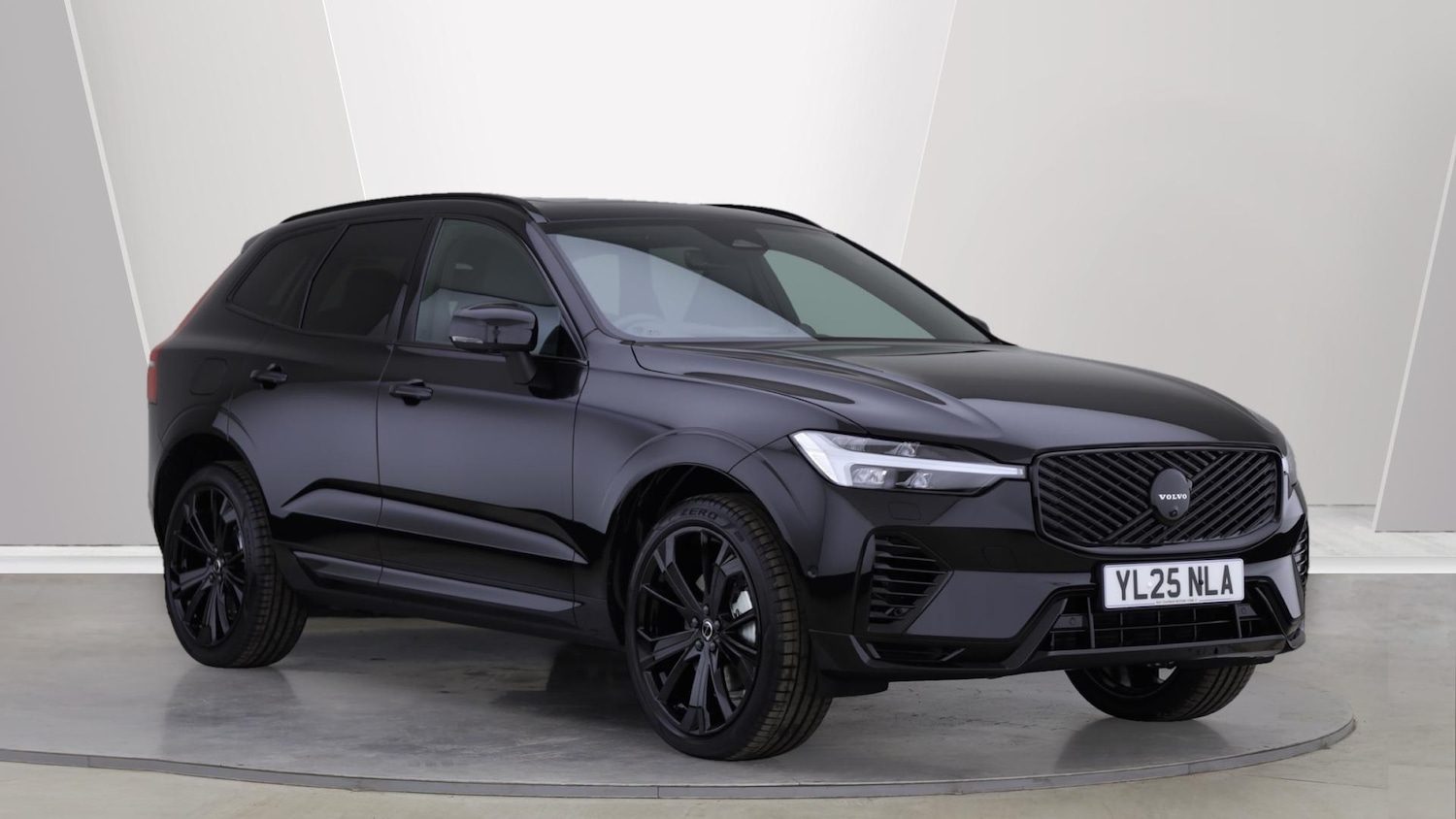 Used Volvo XC60 2025 for sale - 76109171: Photo 1