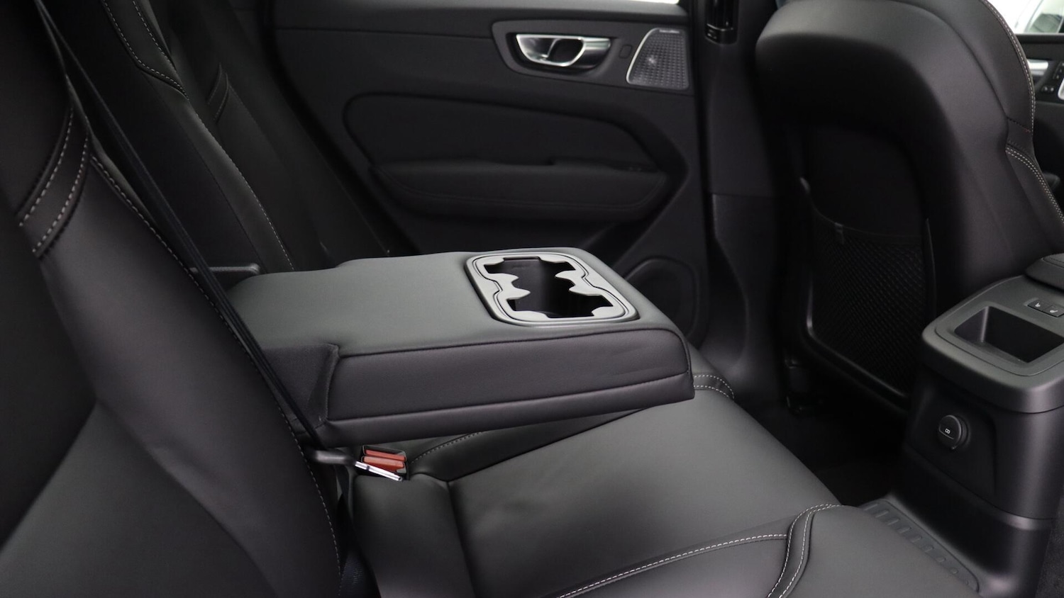 Used Volvo XC60 2025 for sale - 76109171: Photo 34