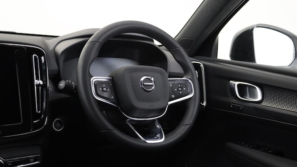Used Volvo XC40 2021 for sale - 75387932: Photo 10