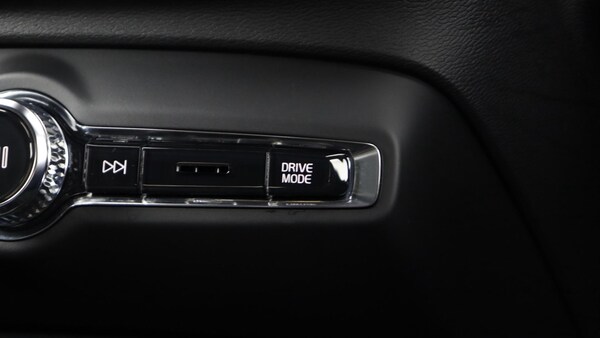 Used Volvo XC40 2021 for sale - 75387932: Photo 36