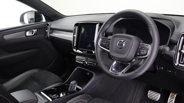 Used Volvo XC40 2021 for sale - 75387932: Photo 4