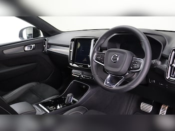 Used Volvo XC40 2021 for sale - 75387932: Photo