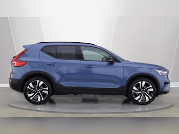 Used Volvo XC40 2025 for sale - 76032396: Photo