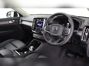 Used Volvo XC40 2025 for sale - 76032396: Photo