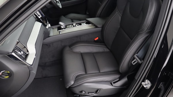 Used Volvo XC60 2025 for sale - 75224626: Photo 45