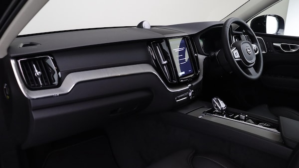 Used Volvo XC60 2025 for sale - 75224626: Photo 4