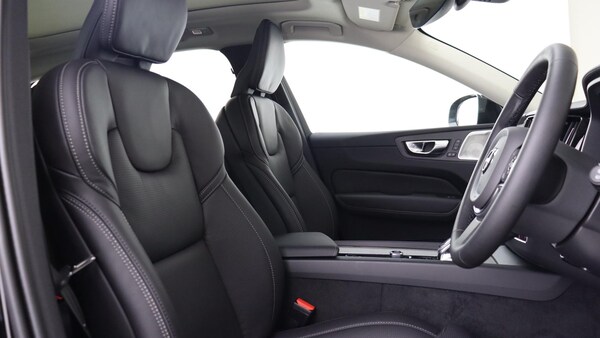 Used Volvo XC60 2025 for sale - 75224626: Photo 6