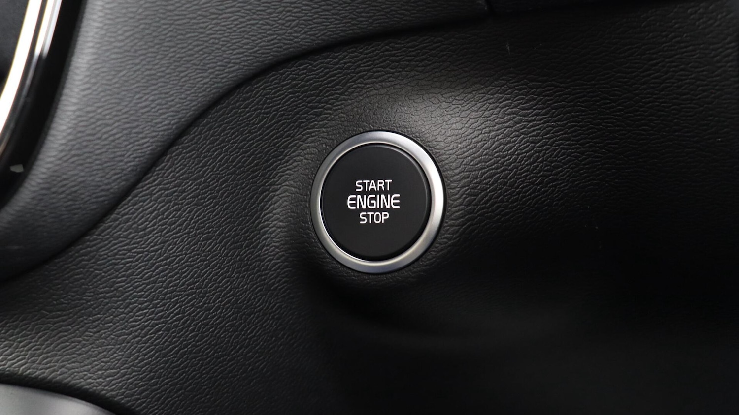 Used Volvo XC40 2021 for sale - 76072399: Photo 25