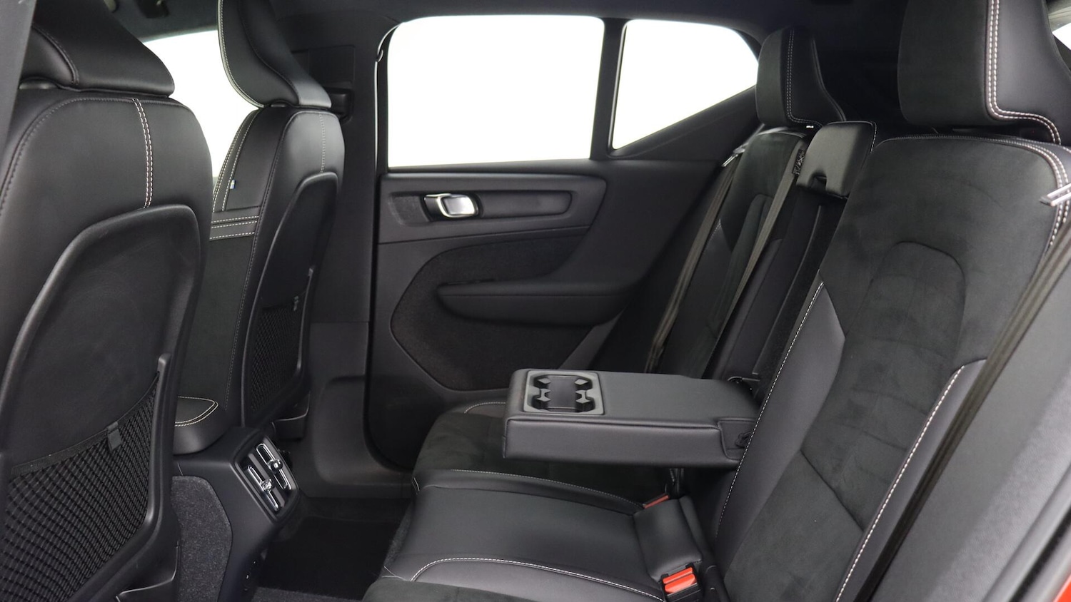 Used Volvo XC40 2021 for sale - 76072399: Photo 28