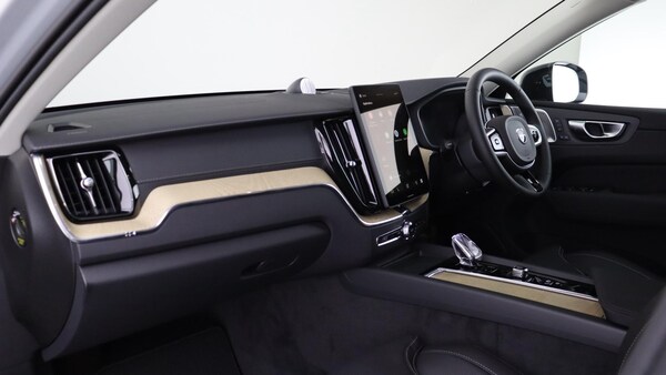 Used Volvo XC60 2025 for sale - 75646120: Photo 14