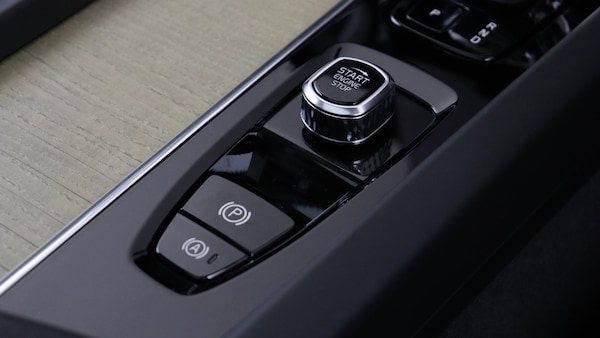Used Volvo XC60 2025 for sale - 75646120: Photo 25