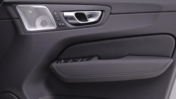 Used Volvo XC60 2025 for sale - 75646120: Photo 27