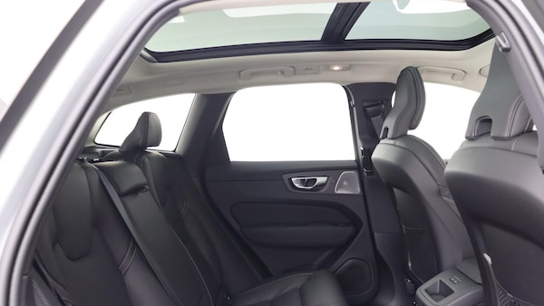 Used Volvo XC60 2025 for sale - 75646120: Photo 6