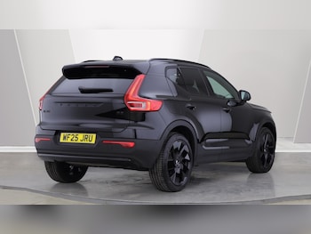 Used Volvo XC40 2025 for sale - 75990928: Photo 2