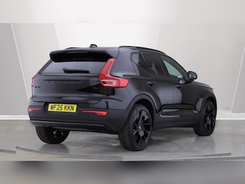 Used Volvo XC40 2025 for sale - 75915180: Photo