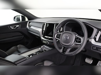 Used Volvo XC60 2021 for sale - 76269692: Photo
