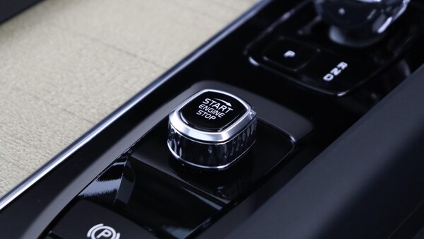 Used Volvo XC60 2025 for sale - 75647371: Photo 26