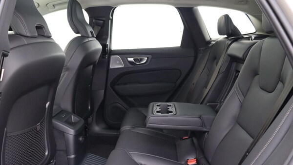 Used Volvo XC60 2025 for sale - 75647371: Photo 32