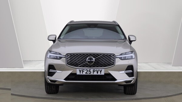 Used Volvo XC60 2025 for sale - 75647371: Photo 8