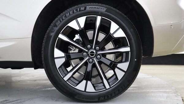 Used Volvo XC60 2025 for sale - 75647371: Photo 9