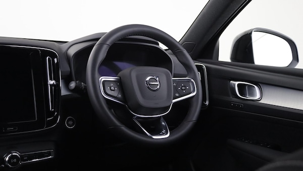 Used Volvo XC40 2022 for sale - 76327218: Photo 10
