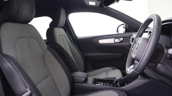 Used Volvo XC40 2022 for sale - 76327218: Photo 15