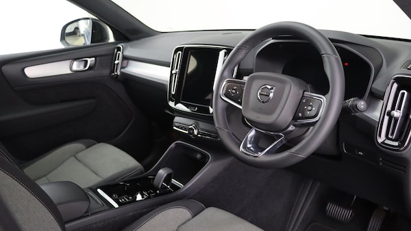 Used Volvo XC40 2022 for sale - 76327218: Photo 4