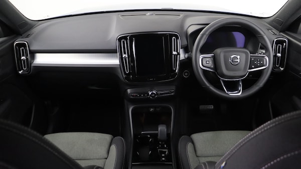 Used Volvo XC40 2022 for sale - 76327218: Photo 5