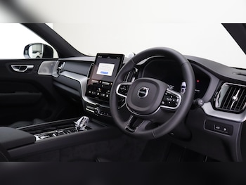 Used Volvo XC60 2025 for sale - 75729847: Photo