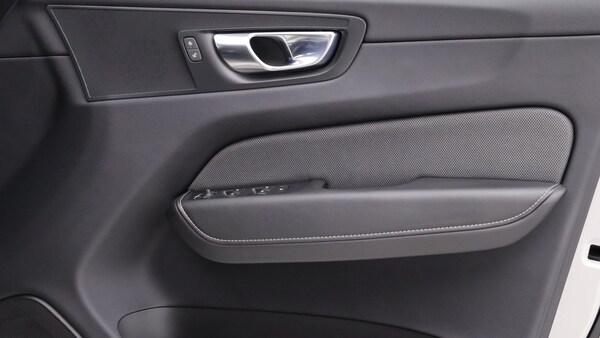 Used Volvo XC60 2022 for sale - 75268101: Photo 27