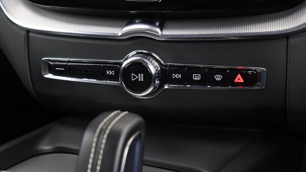 Used Volvo XC60 2022 for sale - 75268101: Photo 41
